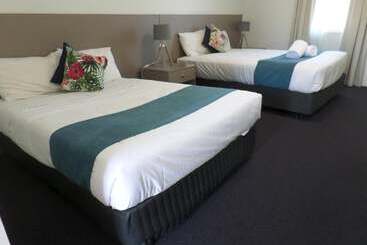 هتل Burke & Wills Mt Isa