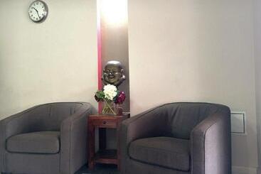 هتل Carlton Lygon Lodge   Close To Melbourne Uni