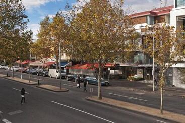 هتل Carlton Lygon Lodge   Close To Melbourne Uni