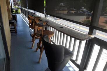 هتل Coach House Inn