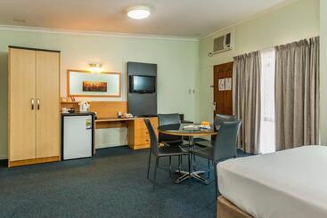 هتل Comfort Inn Bel Eyre Perth