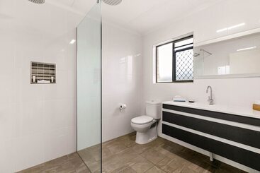 هتل Comfort Inn On Main Hervey Bay