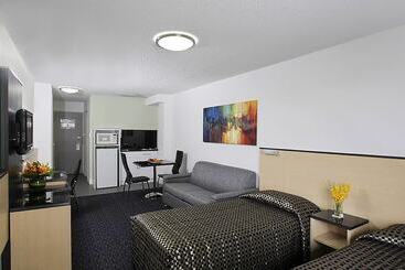 هتل Comfort Inn & Suites Goodearth Perth