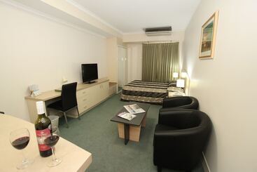 هتل Comfort Inn & Suites Goodearth Perth