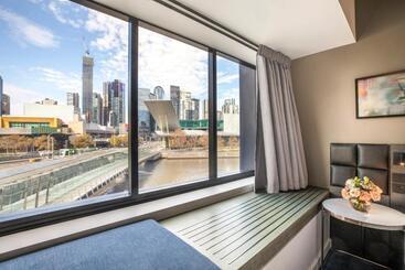 هتل Crowne Plaza Melbourne, An Ihg