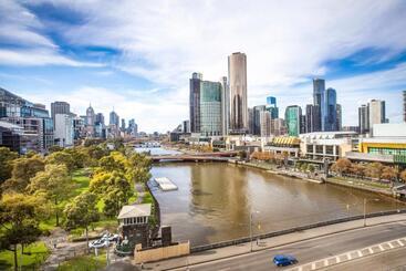 هتل Crowne Plaza Melbourne, An Ihg