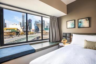 هتل Crowne Plaza Melbourne, An Ihg