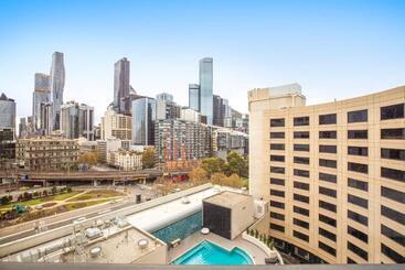 هتل Crowne Plaza Melbourne, An Ihg