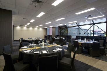 ホテル Doubletree By Hilton Darwin Esplanade