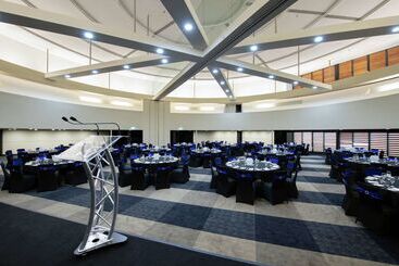 ホテル Doubletree By Hilton Darwin Esplanade