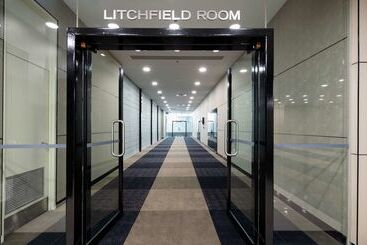 ホテル Doubletree By Hilton Darwin Esplanade