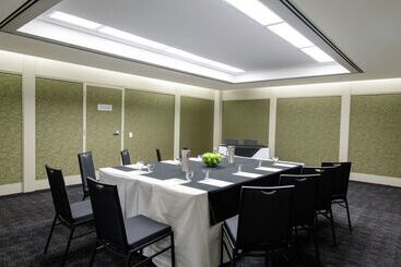 ホテル Doubletree By Hilton Darwin Esplanade