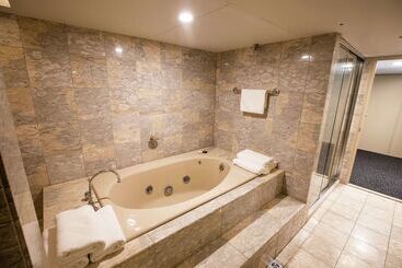 ホテル Doubletree By Hilton Darwin Esplanade