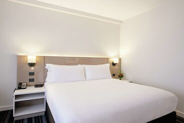 ホテル Doubletree By Hilton Darwin Esplanade