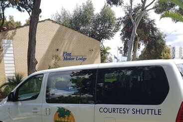 هتل Flag Motor Lodge