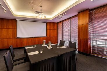 هتل Hilton Garden Inn Darwin