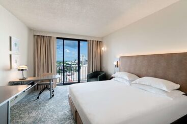 هتل Hilton Garden Inn Darwin