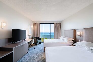 هتل Hilton Garden Inn Darwin