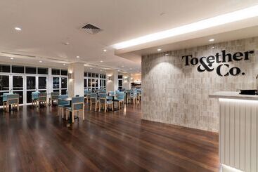 هتل Hilton Garden Inn Darwin