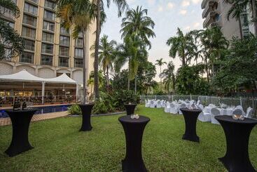 هتل Hilton Garden Inn Darwin