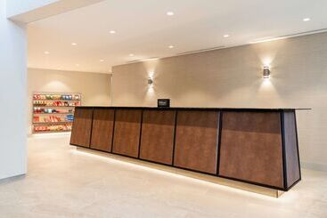 هتل Hilton Garden Inn Darwin