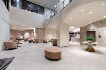 هتل Hilton Garden Inn Darwin