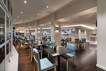 هتل Hilton Garden Inn Darwin