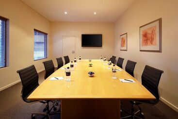 هتل Residence On Langley Park