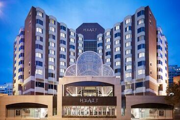 هتل Residence On Langley Park