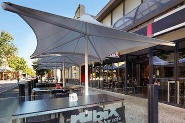 هتل Ibis Perth
