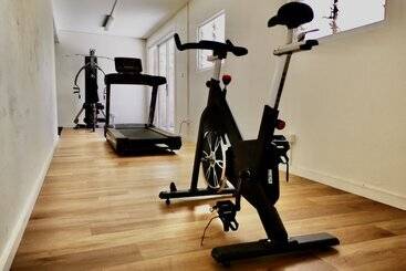 هتل Littomore Suites Bathurst