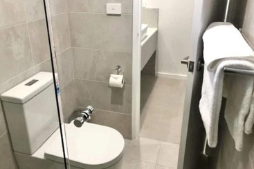 هتل Littomore Suites Bathurst