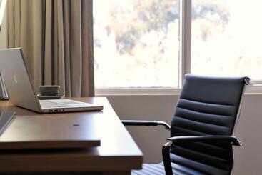 هتل Mercure North Melbourne