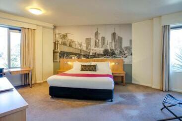 هتل Mercure North Melbourne