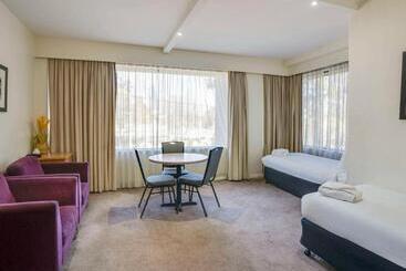 هتل Mercure North Melbourne