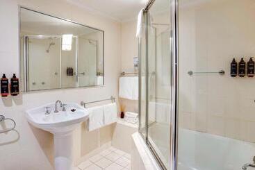 هتل Mercure North Melbourne