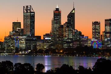 Metro Hotel Perth