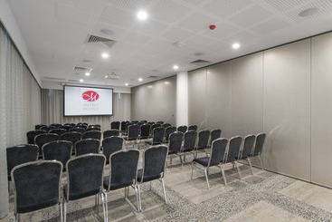 Metro Hotel Perth
