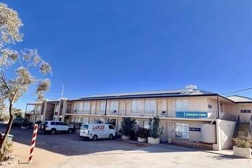 Opal Inn Hotel, Motel, Caravan Park