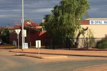 Opal Inn Hotel, Motel, Caravan Park