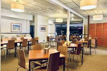 Opal Inn Hotel, Motel, Caravan Park