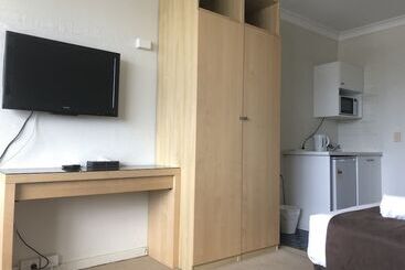 هتل Parkdale Motor Inn
