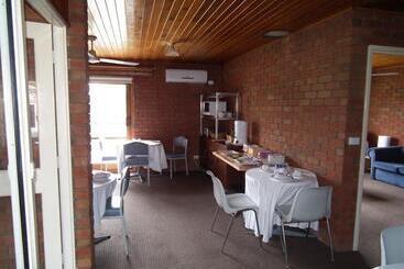 هتل Port Campbell Motor Inn