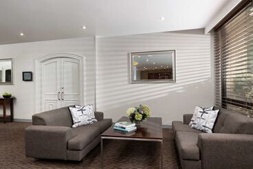هتل Rydges Camperdown
