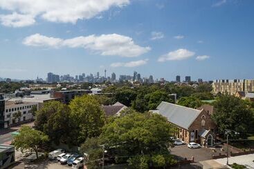 هتل Rydges Camperdown