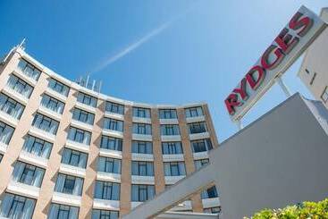 هتل Rydges Camperdown