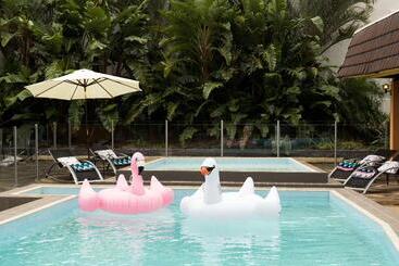 هتل Rydges Camperdown