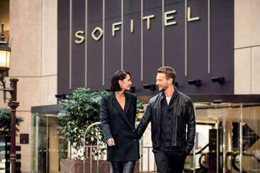 Отель Sofitel Melbourne On Collins