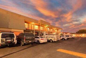 Отель Sunrise Devonport