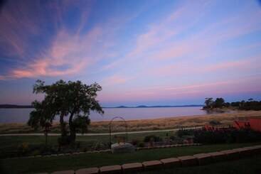 هتل Swansea Motor Inn Tasmania